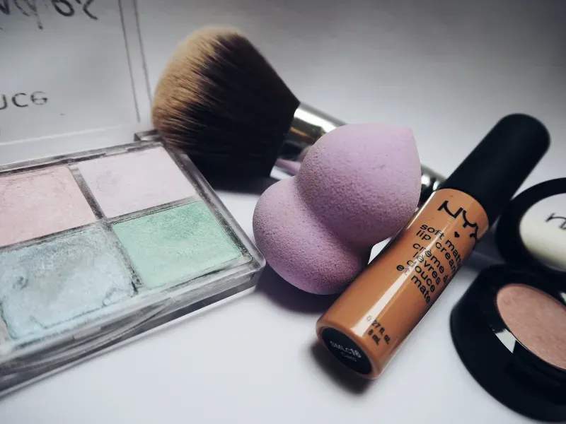 Lumière Makeup Atelier 12